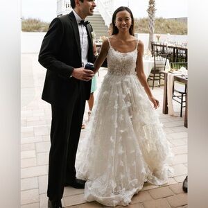 3D lace and floral wedding bridal gown dress